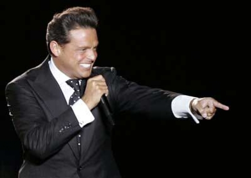 Lo que todas quieren. Sigueme soy una celebridad. Mas soltero que @FabianLavalle