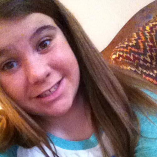 Makenzi Dunn, i love to cheer and i love my bestfriends!