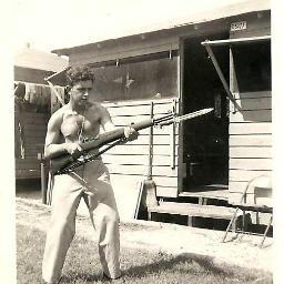 tommybagodonuts's profile picture. 