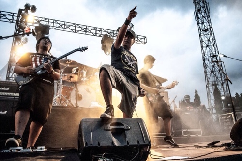 - Ros Of Movement Brotherhood- \m/ @Ros_Bali \m/