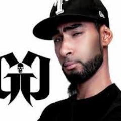 J'avance avec se ke le temps mais le plus important c ke chui un mec simple
