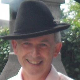 Hi My name is Richard, My online interests are in internet marketing through social media and blogs. I also have an addictive interest in guitar music