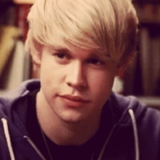 JohnSmithRP's profile picture. Just a big lipped blondie, living in Storybrooke.    #SinfulStorybrooke