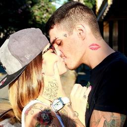 sou uma garota apaixona por um cimplismente garoto ♪