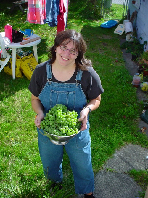 greenjean's profile picture. pragmatic dreamer, writer, baker, comic book maker (she/her)