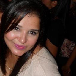 Sou  feita de bondade, delicadeza, justiça, amizade, teimosia e indecisão.
