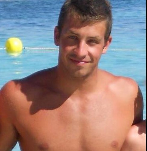 violaviola90's profile picture. Waterpolo Player @ Varese Olona Nuoto -                                             Surveyor @ Edilcentro Bigarella