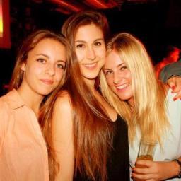 Estudiante de Publicidad y RR.PP + Periodismo en la Universidad CEU San Pablo. Enamorada del periodismo de salud y la medicina