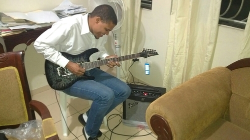 zizou005's profile picture. Electronic Engineer. Music and fútbol are part of my essence!