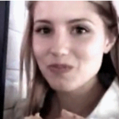 Палец в рот. Лижет банан. Девушка с бананом. Заглотнула длинный шарик. Заглотнула огурец.