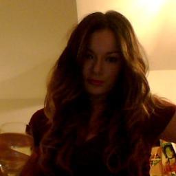 JulianneG588's profile picture. in a birds nest all cozy tweeting. 3