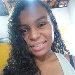 levo a vida no sorriso mesmo passando sufoco