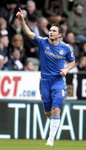#KEEP THE BLUE FLAG FLYING HIGH. #F.LAMPARD #L.MESSI
