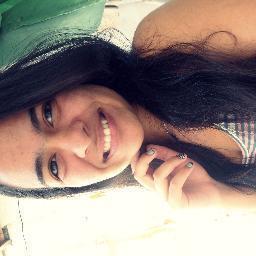 ☮  Eu choro. Eu me decepciono. Eu sorrio. Eu rio. Eu amo. Eu brigo. Eu xingo. Eu me irrito. Eu fico triste. Eu erro. Eu sou humano.  ♡  

ApenasUmaMenina ∞