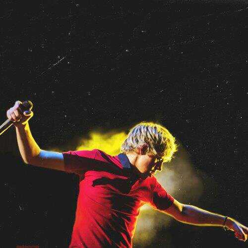 Deactivating this account in three weeks, get following my new account @ImNotGonnaAsk xx Love you all