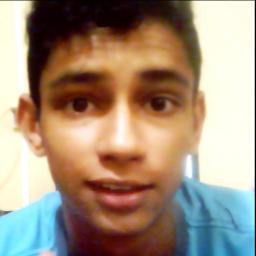 _ Moleque doido, vagabundo, mais todo mundo bota Fé no teu futuro ♫♫