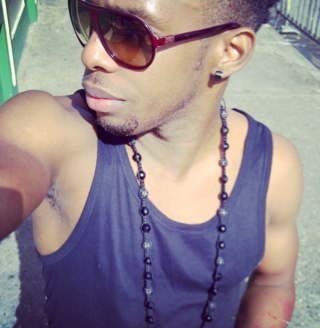 Rapper / Song-Writer 
https://t.co/x5JnBSlR
http://t.co/W9516iwN