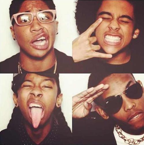 What's upp mindless girls and boys it's your girl angel and this account is mindless facts and other stuff If you wanna be in the page DM me ok bye. :D :p:-)