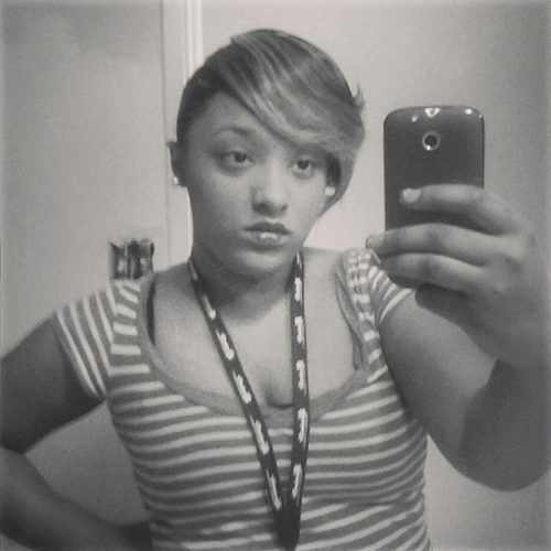 ALEXANDRIA THOMPSON *IF REAL CANT RECONIZE REAL DEN U DONT NEED TO FOLLOW Me*
MiLITARY GIRL/ student at Marinello Beauty School:IG SI_SOY_UN_ESTILISTA