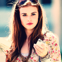 HollandRcden's profile picture. Soy Holland Roden de Teen Wolf. Me amas lo sé, Soy la pelirroja mas hermosa. {Bisexual} Aunque prefiero a las Mujeres. Si no te gusta como soy, Jodete.