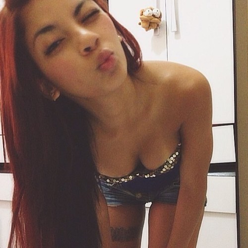 Vegetariana não praticante, Coliria da Mamãe, Bipolar, Futura mulher do @GbsonPaixao .Custumam dizer qe falo de mais -Pura impressão, Te Seduzi.?