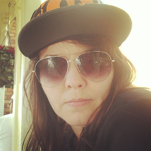 lovecoridawn's profile picture. wife. mom. hound lover. nurse. muffin's granny. ❤️