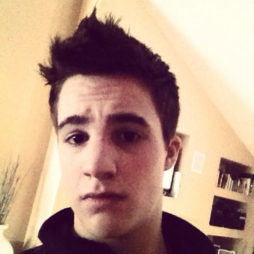 Thehockeystud9's profile picture. 