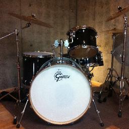 Izunokami's profile picture. ドラム　バイク　建築