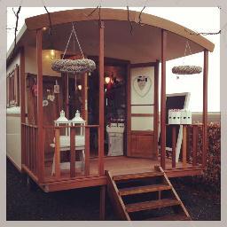 Moes & Tout westenesscherstraat50 Emmen woon kado kinderaccessoires tassen plaids in de pipowagen ma di do za 10.00-17.00 open