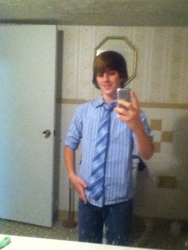 kylin_hutton's profile picture. I go to church!! and love play drums. and im gonna grow up living the life with god. couldnt ask for more...god bless