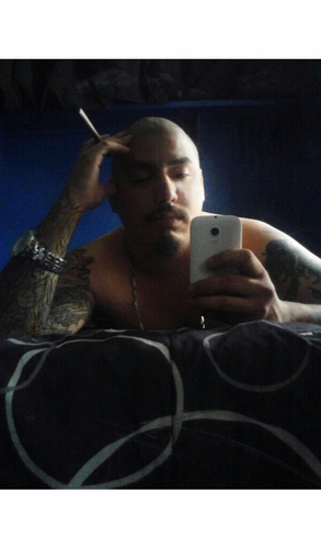 MikeTbby's profile picture. All the diamonds and gold your neck and wrists can hold
But when you die, you dnt even own your own soul..