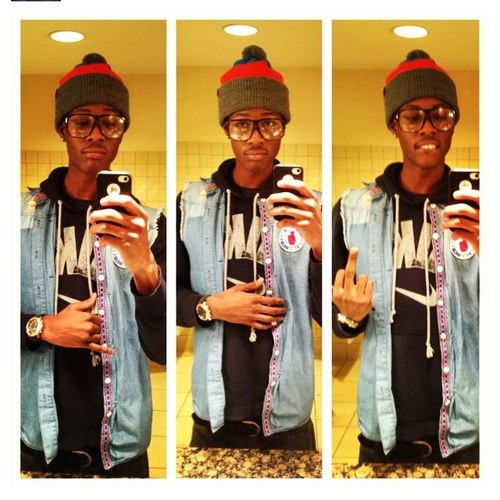 sc. flee-wop ..instagram. 1youngflee new ig👎 same OG👌..mulah benjis gualla denero pesos