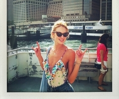 AslimTasiyan's profile picture. aynı şeyler işte