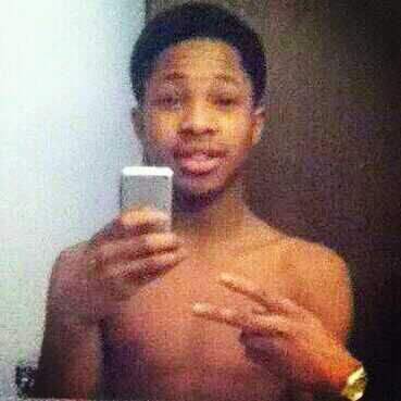 Young & Recklezz Ralph Follow This Chick She Cute  @MindlessW0nders