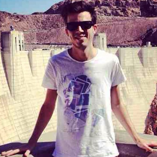 Warbler, singer, dancer, partier. Yes, I'm gay. Yes, Sebastian is my brother, don't remind me. Or him for that matter.. I just want an easy life [RP, Literate]