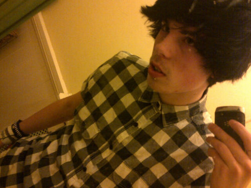 They sky isn't the limit as you can reach the sun! To the world you are one person but to one person you the world!! Top shot stopper!! Oli sykes ♥_♥