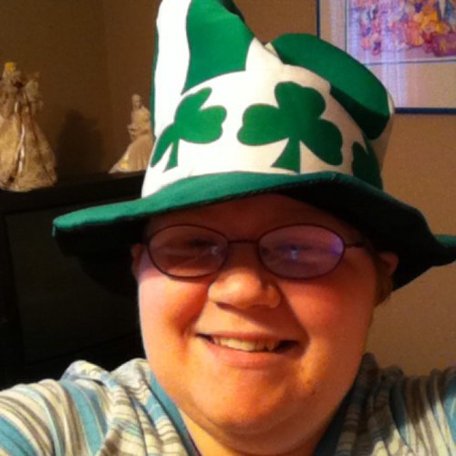 Hey everyone im Krystina [17] im here to change the world one tweet at a time im also a Lovatic and a Directioner :)
