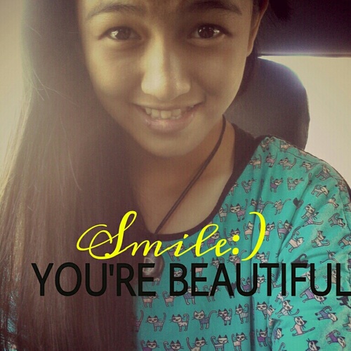 darlyn :D call me DAR for short . 15y/o , i'm sabahan . follow me , i'll follow you back . thankyou ;*
