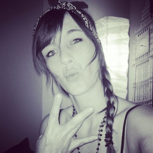 marielaca58's profile picture. keep your head high!!