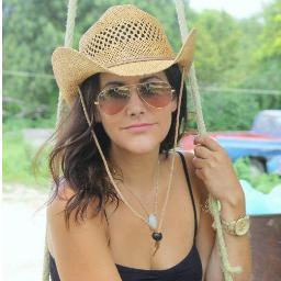 Foodie, Austin lover, PR newbie, Entrepreneur.