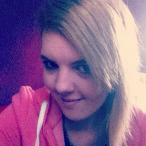 Ash2013Ashley's profile picture. Ma name is Ashley get called ash for short love ma life ma family and friends dont know wht i do without them :)