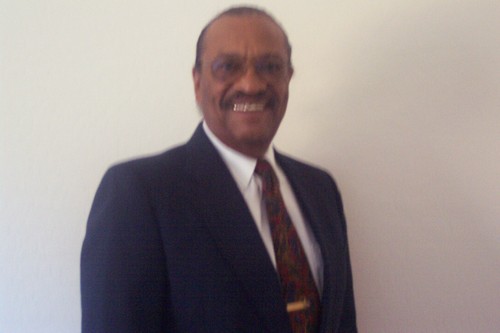 LawrenceCade's profile picture. I've made all the mistakes one can make in a life time. Now I'm ready to live. Playing golf, reading and writing.