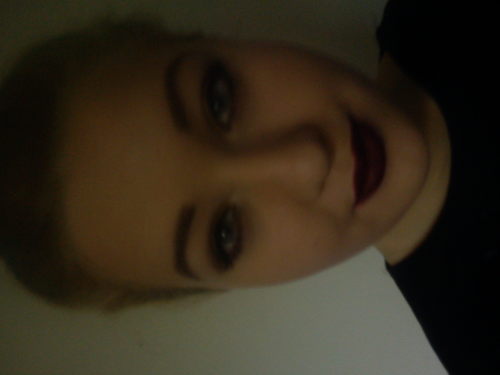 Fashion and beauty obsessed! MAJOR history nerd. Fr. Ted come at me!