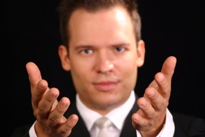 Jazz pianist, composer, bridge pro & teacher, writer, #DoctorWho transcriber, he/him, on YouTube, Patreon, and Ko-fi! Yay America, We Get What We Deserve!!
