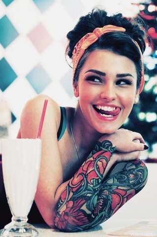 australlia_rose's profile picture. I'm a bitch obsessed with Australia and the 50's, deal with it. xoxo.