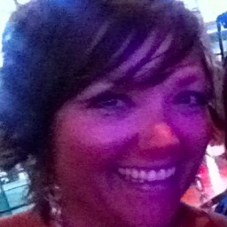 stingray mom ~ baseball mom ~ happily married ~ party planner ~ chef ~ yogi