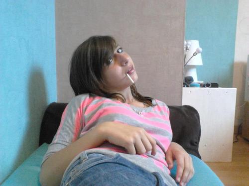aller follow moi, aller, aller  petit poussin :)