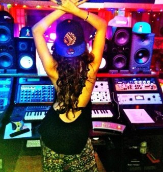 _IfSelGomez's profile picture. Always be yourself, there's no one better.
