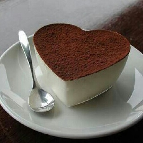 Enisa2012's profile picture. 