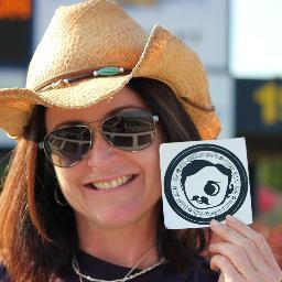 Baltimorean, wife, mother, daughter, friend, runner, dog lover.